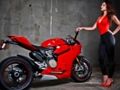 Juego Moto y diapositiva de las niñas  en línea