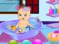 Juego Lindo bañador de bebé  en línea
