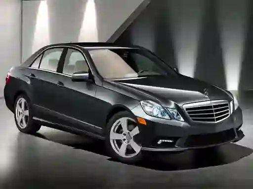 Juego E-Class Sedan Puzz en línea