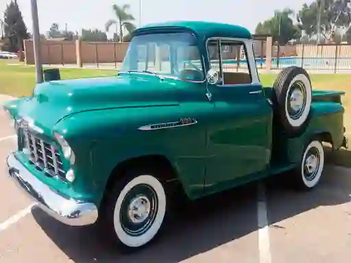 Juego Classic Trucks Puzzle en línea