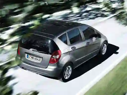Juego A Class Sedan Puzzle en línea