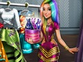 Juego Tris Runway Dolly Dress Up en línea