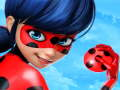 Juego Viste a la estrella del pop LadyBug  en línea