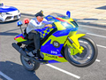 Juego Juego de carreras de acrobacias en bicicleta policial  en línea